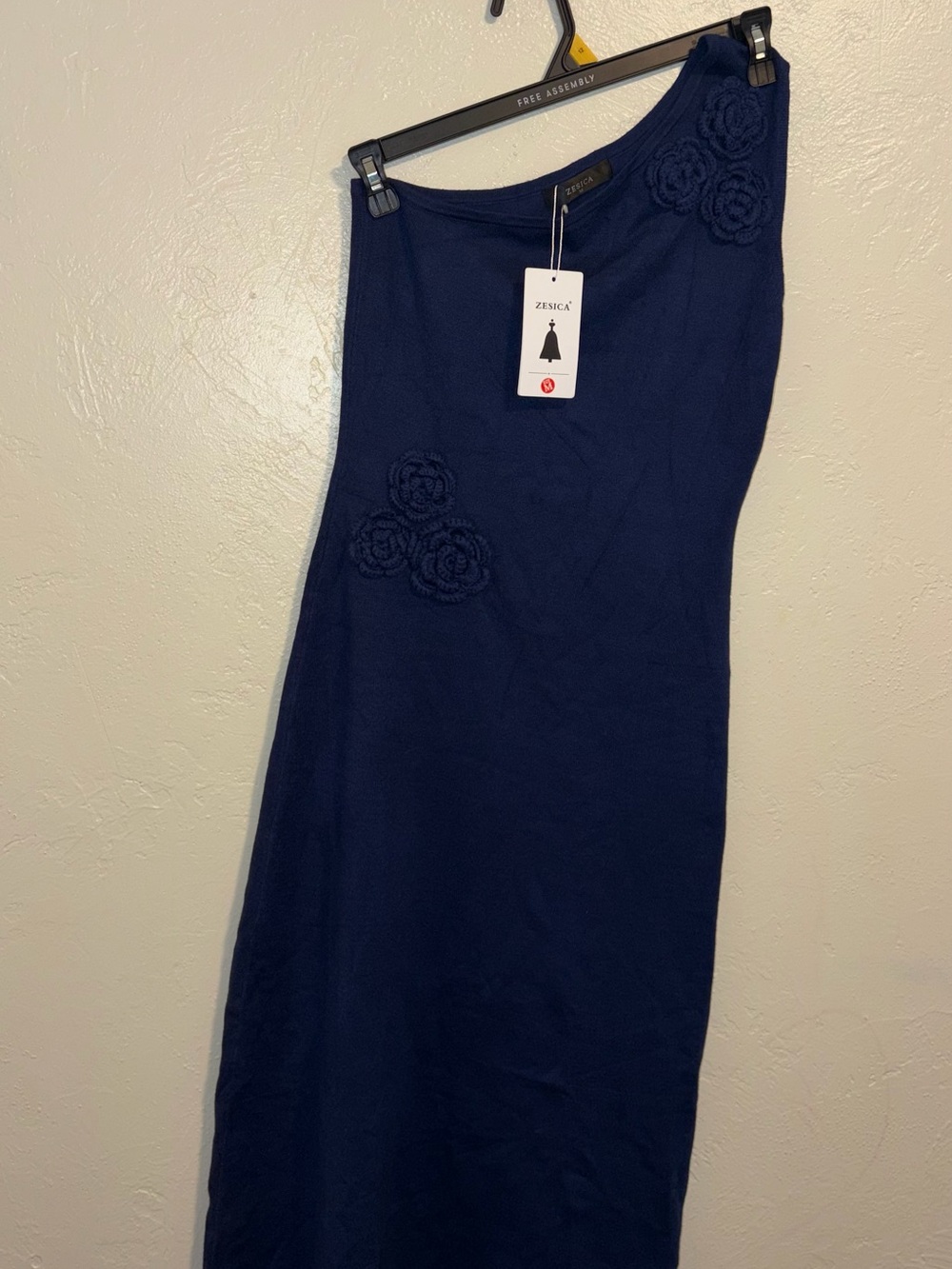Zesica Navy Floral Appliqué One-Shoulder Dress